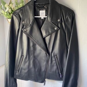 GAP Women's Classic began Leather Moto Jacket